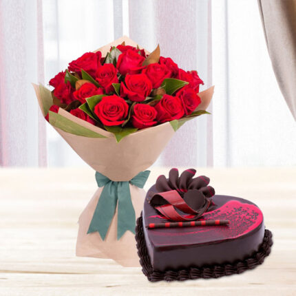 Anniversary gift combo with fresh flower bouquet and chocolate cake – romantic surprise gift for couples