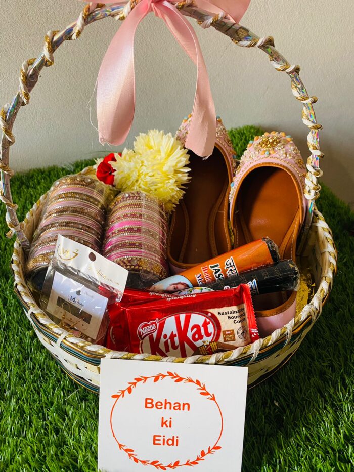 Eid and 14 August gift basket for her with personalized items, chocolates, and patriotic accessories – festive hamper for women