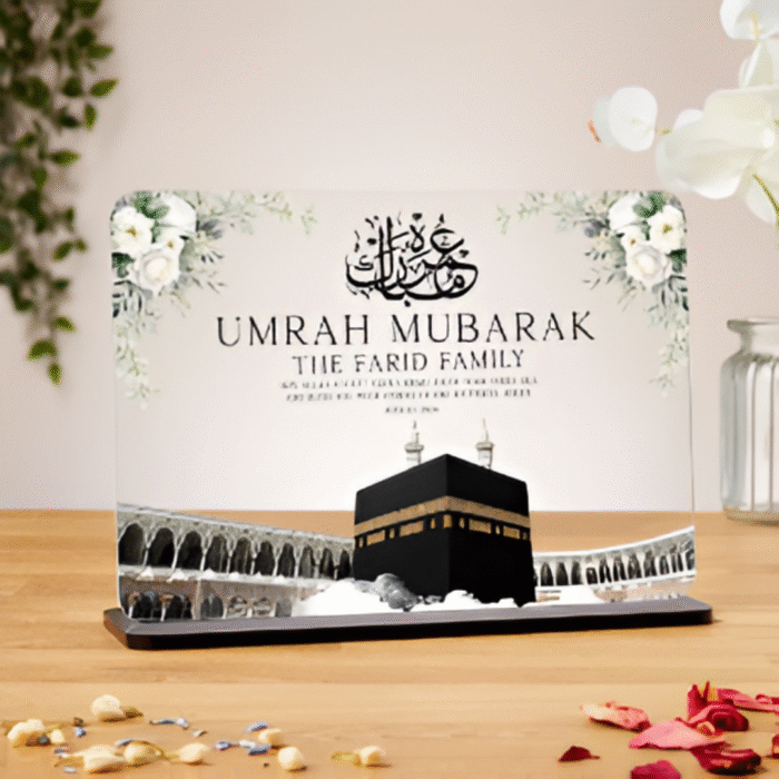 Islamic Hajj and Umrah gift set with prayer beads, customized items, and Islamic essentials – perfect spiritual gift for returning pilgrims