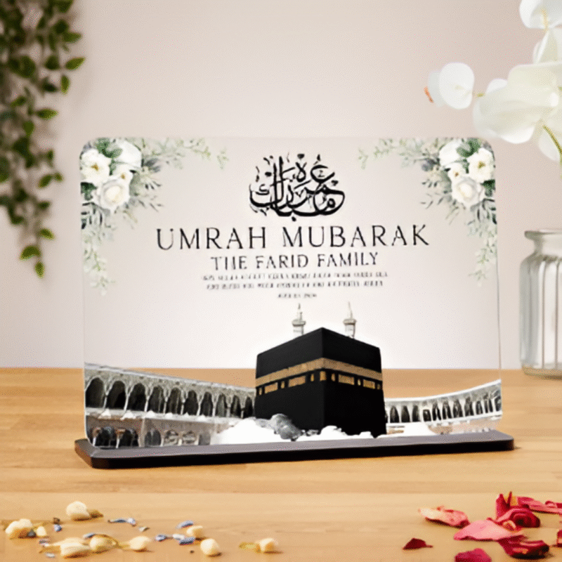 Islamic Hajj and Umrah gift set with prayer beads, customized items, and Islamic essentials – perfect spiritual gift for returning pilgrims